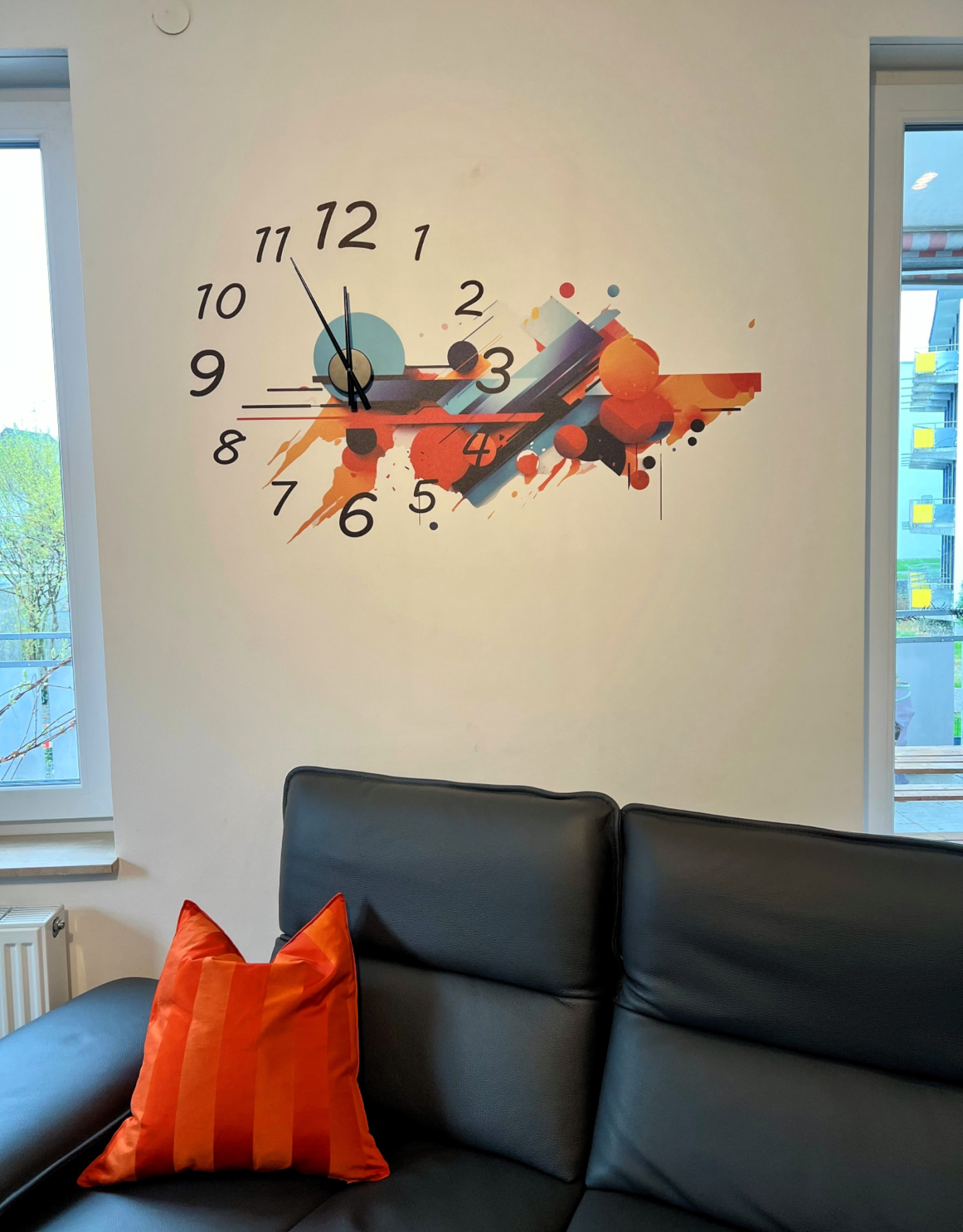 Uhrwerk auf gedrucktem Design